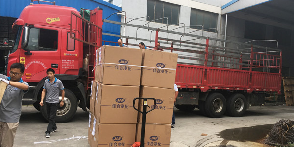 佳合凈化出貨現(xiàn)場-1